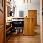 The Upholstery Tinyhouse Deluxe Eco Kreativ Citynah Apartment