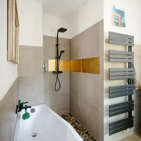 Apartment The Upholstery Tinyhouse Deluxe Eco Kreativ Citynah