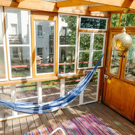 The Upholstery Tinyhouse Deluxe Eco Kreativ Citynah Apartment *