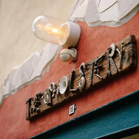 Apartment The Upholstery Tinyhouse Deluxe Eco Kreativ Citynah