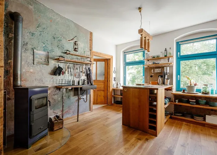 The Upholstery Tinyhouse Deluxe Eco Kreativ Citynah