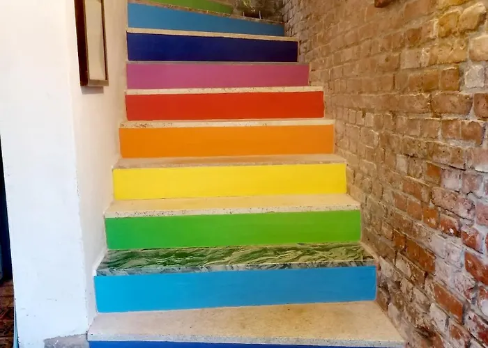 The Upholstery Tinyhouse Deluxe Eco Kreativ Citynah Apartment