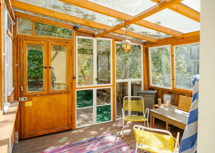 The Upholstery Tinyhouse Deluxe Eco Kreativ Citynah Chemnitz