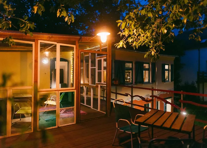 The Upholstery Tinyhouse Deluxe Eco Kreativ Citynah