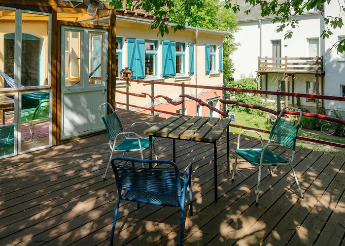 The Upholstery Tinyhouse Deluxe Eco Kreativ Citynah Apartment *