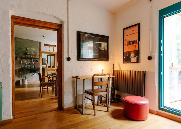 The Upholstery Tinyhouse Deluxe Eco Kreativ Citynah Chemnitz