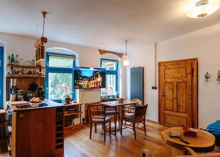 The Upholstery Tinyhouse Deluxe Eco Kreativ Citynah Apartment Chemnitz